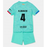 Camisa de Futebol Barcelona Ronald Araujo #4 Equipamento Alternativo Infantil 2023-24 Manga Curta (+ Calças curtas)
